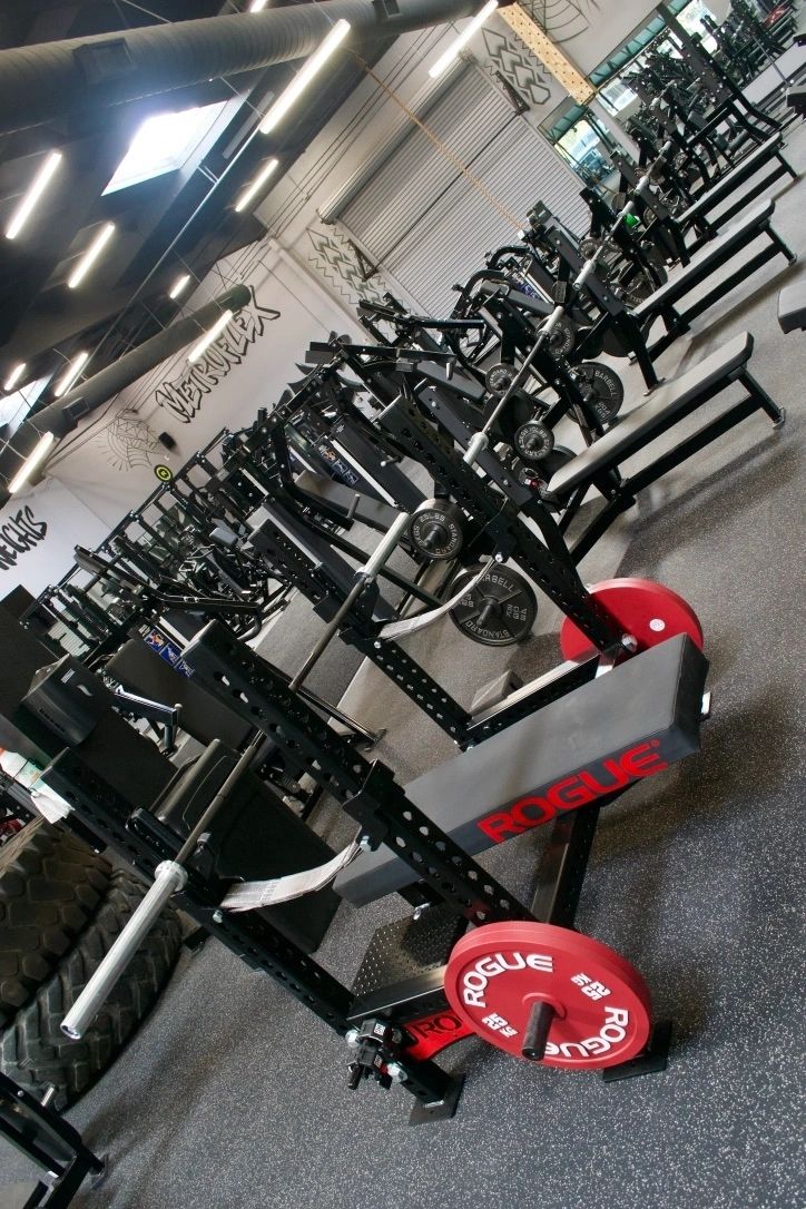 Strength equipment and benches inside Metroflex Miramar